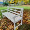 Vit trädgårdsbänk i furu – Ljuget